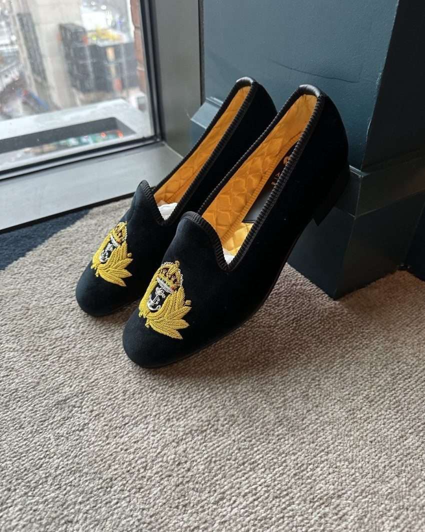 Royalty Crown English Slippers